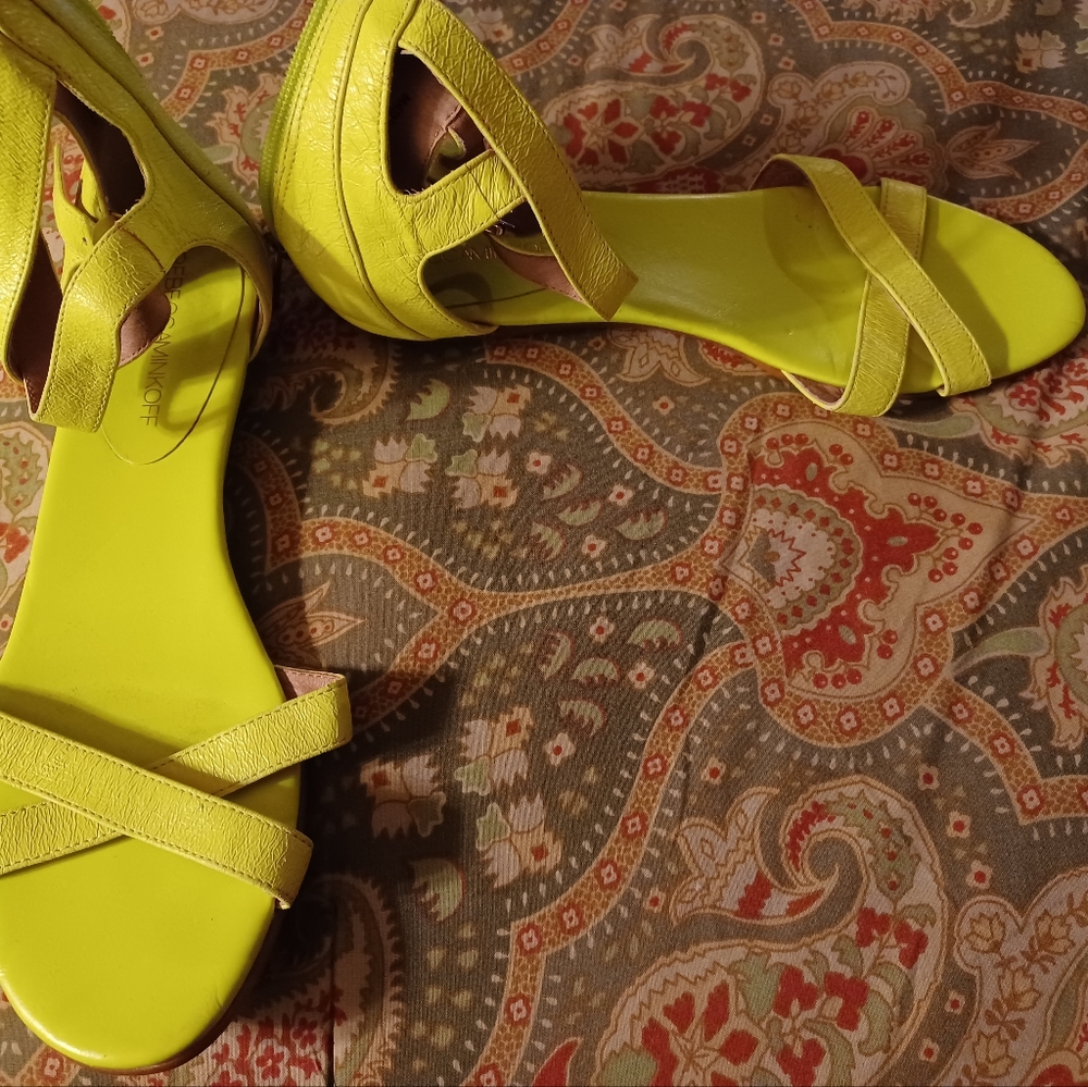 Rebecca Minkoff 7.5 7 1/2 neon Green sandals shoes